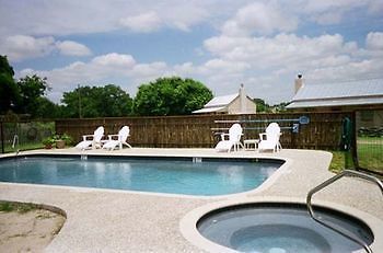 Back Forty Of Fredericksburg Bed & Breakfast Exterior foto